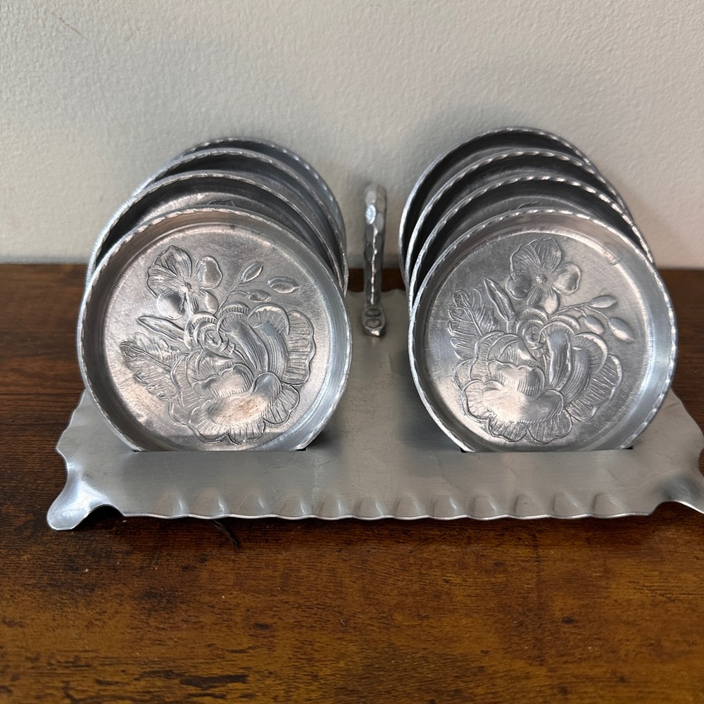 Vtg hammered Aluminum Coaster Set of 8 w/ Caddy -Mid-Century Floral Hand Wrought